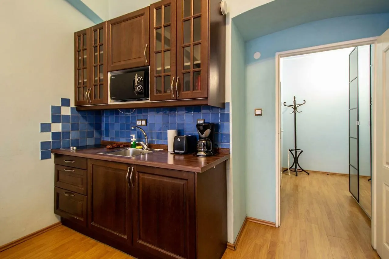 Ruterra Apartment Cimburkova Praga