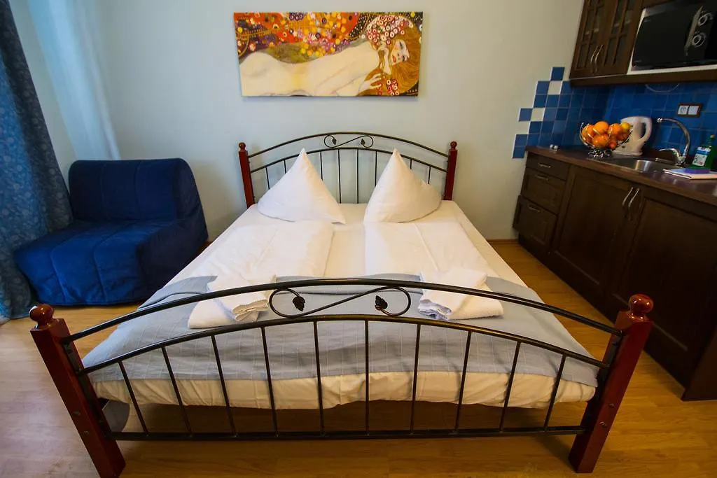 Ruterra Apartment Cimburkova Praag 0*,  Tsjechië