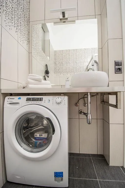 Ruterra Apartment Cimburkova Praag 0*,
