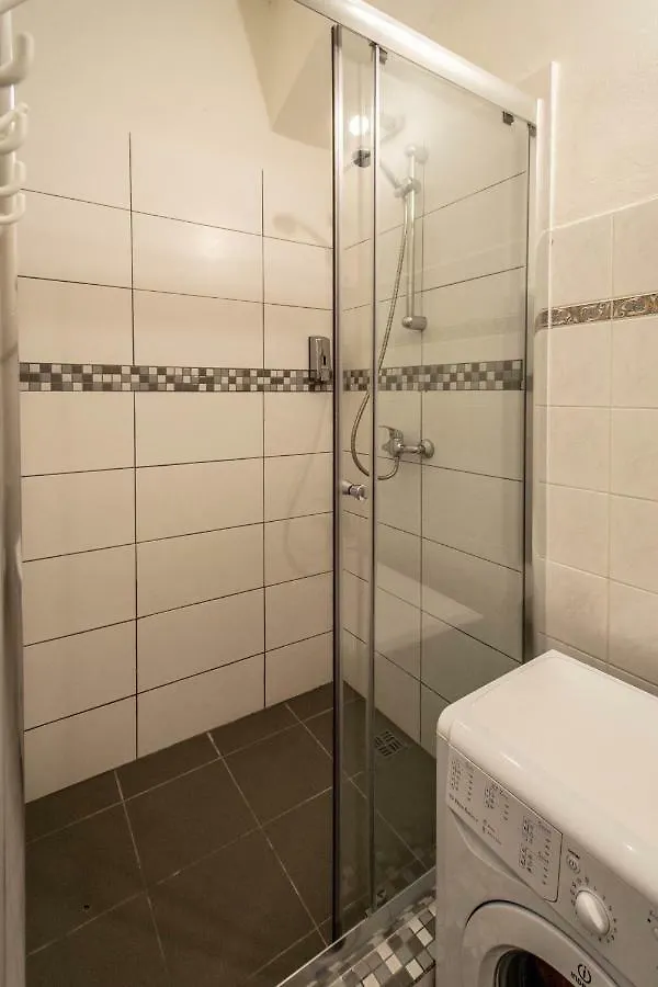Ruterra Apartment Cimburkova Praag 0*,  Tsjechië
