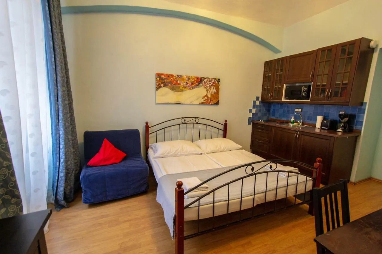 Ruterra Apartment Cimburkova Praag Tsjechië